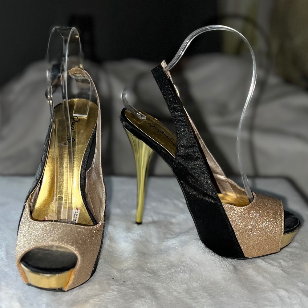 5 inch platform heels  Gold glitter w/ black satin trim and gold heels Sz 7 NWOT